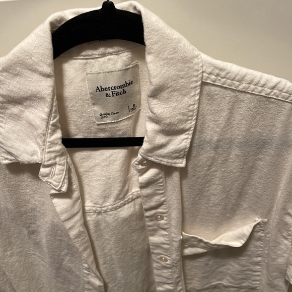 Abercrombie short sleeve button down size small - Picture 3 of 3